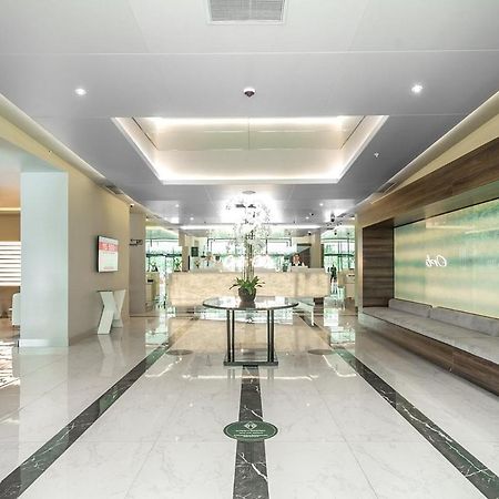Luxury Aparthotel In Orbi City Sea View Batumi Exterior foto
